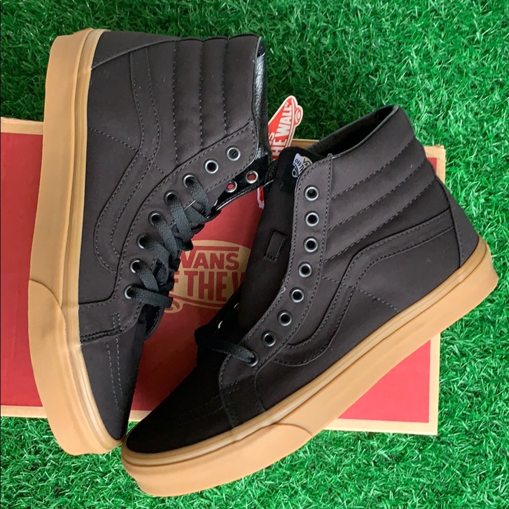 VANS WMNS SK8-Hi REISSUE CANVAS GUM BLACK/LGHTG SNEAKERS - Picture 4 of 16